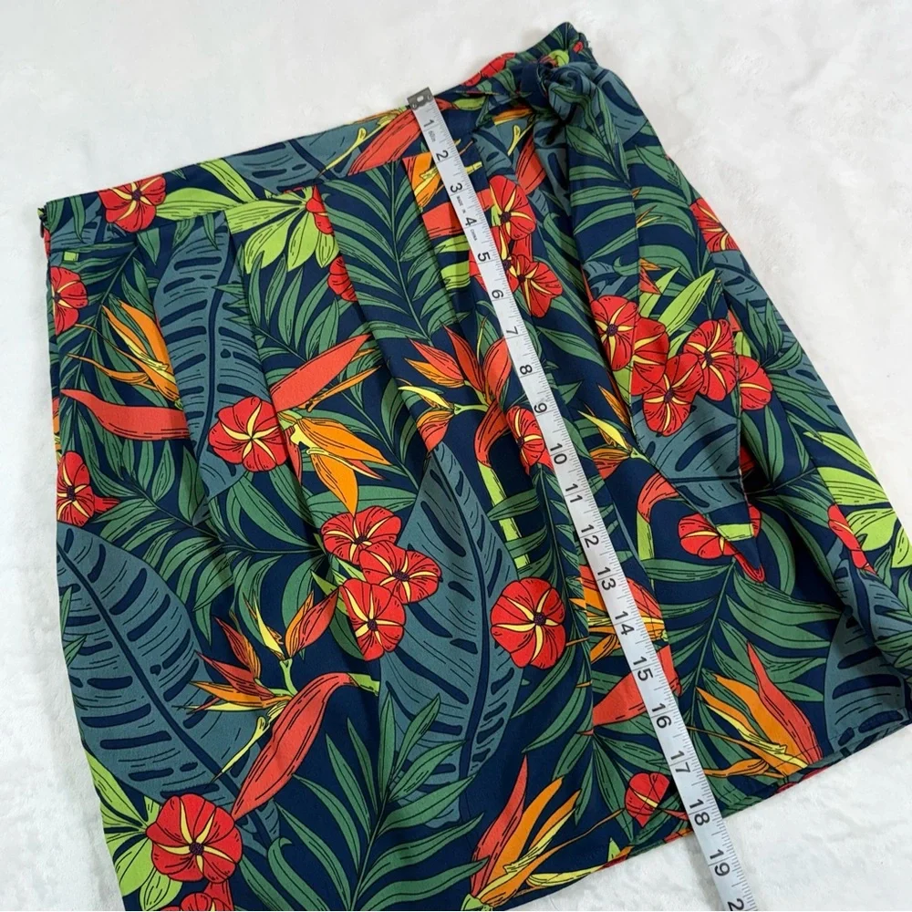 NEW Molly Bracken Green Navy Floral Faux Wrap Skirt Womans Size Small NWT‎